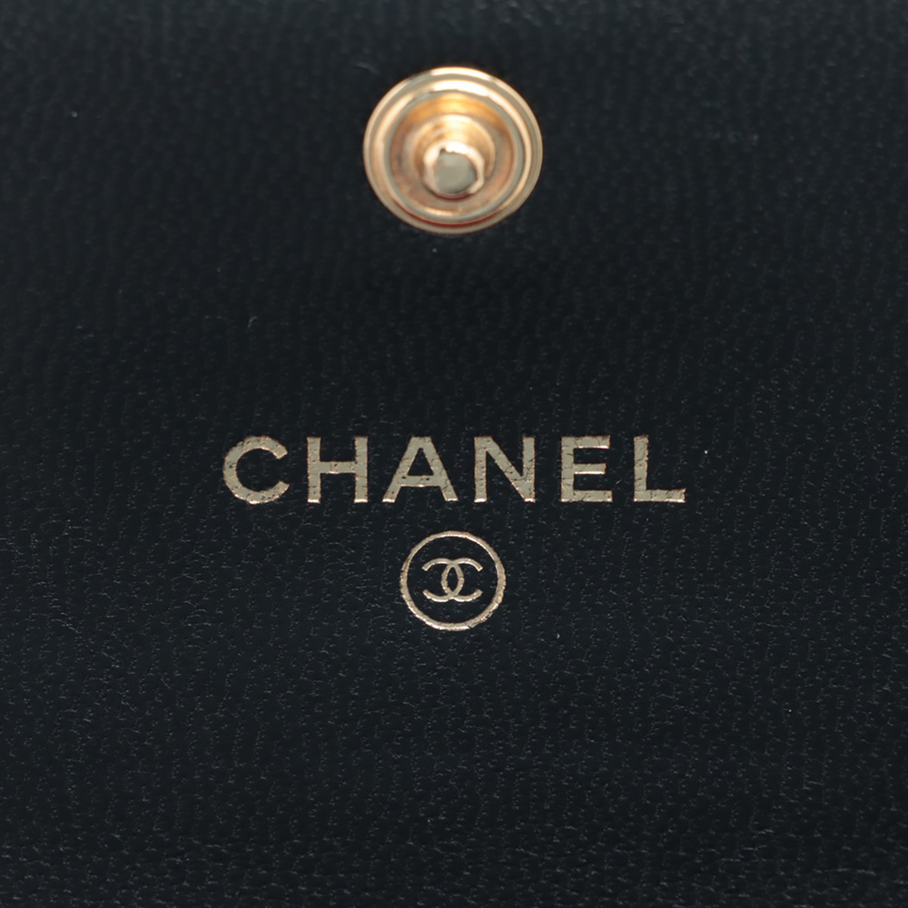 Pre-Loved Chanel Quilted Lambskin 19 Flap Coin Purse With Chain - Picture 6 of 11